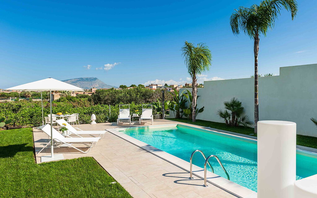 Sicilia 012 - La Pigna Bianca