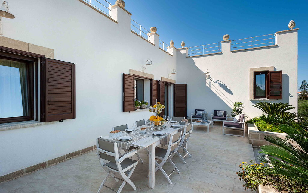 Sicilia 012 - La Pigna Bianca: Veranda