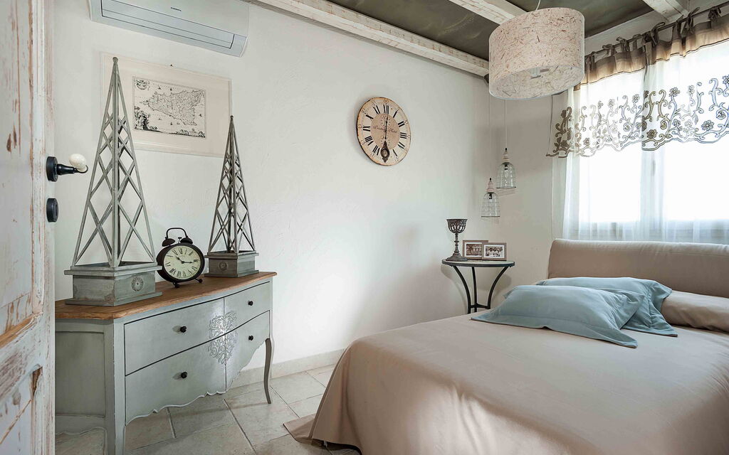 Sicilia 012 - La Pigna Bianca: Double bedroom