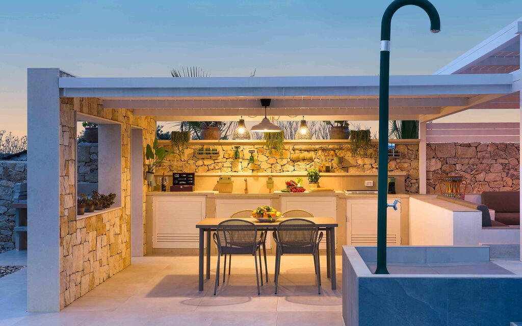 Sicilia 013 - Paradisus: Barbecue area