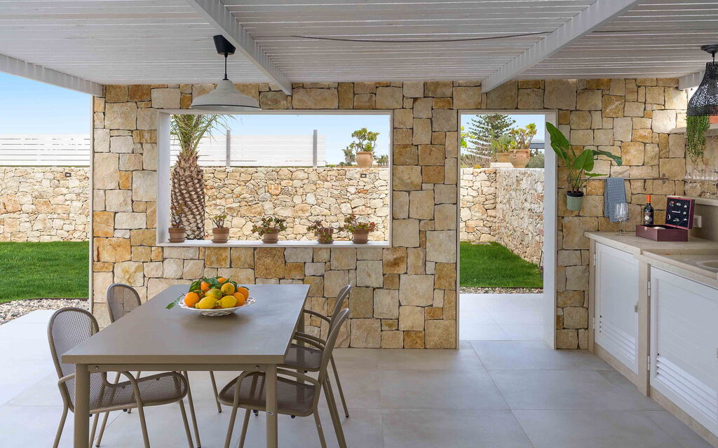 Sicilia 013 - Paradisus: Barbecue area