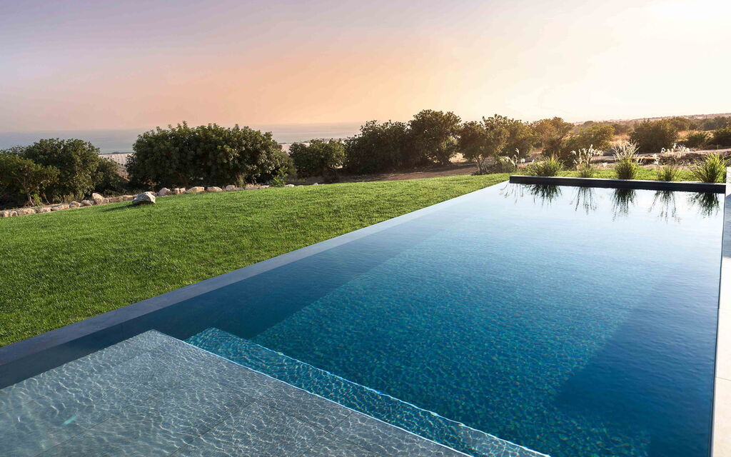 Sicilia 014 - Passo Salina: Swimming pool