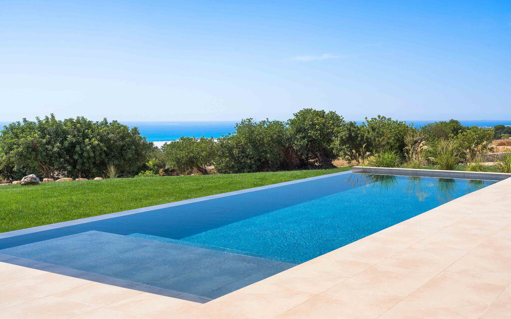 Sicilia 014 - Passo Salina: Swimming pool