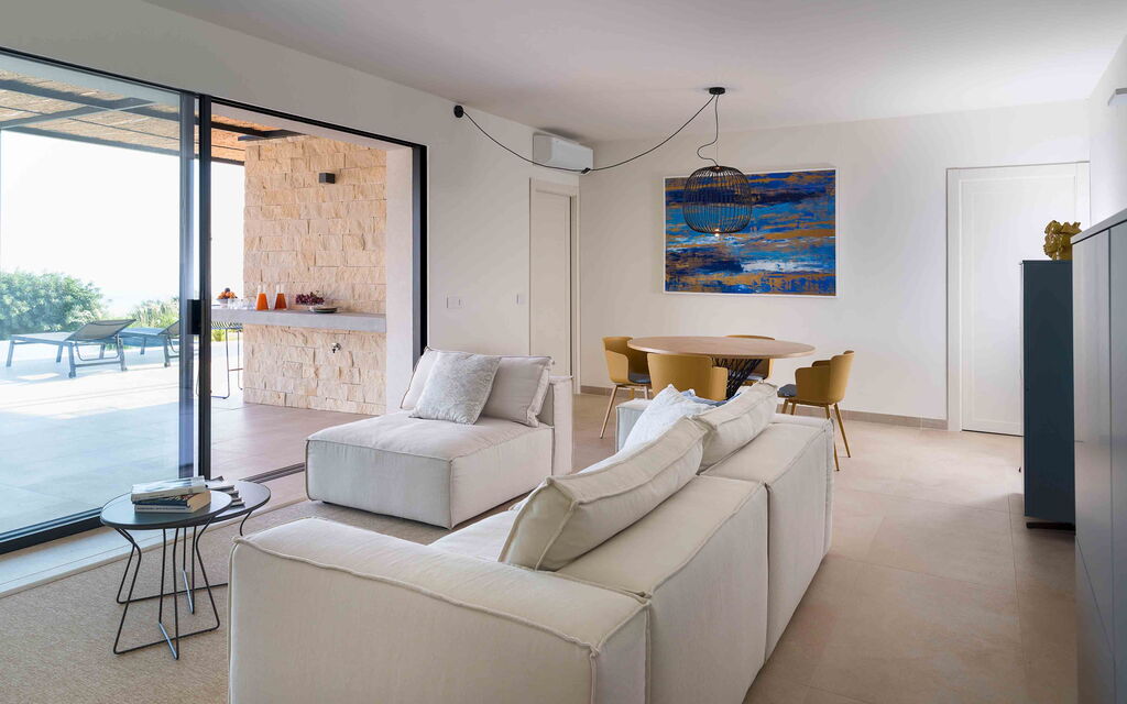 Sicilia 014 - Passo Salina: Living room