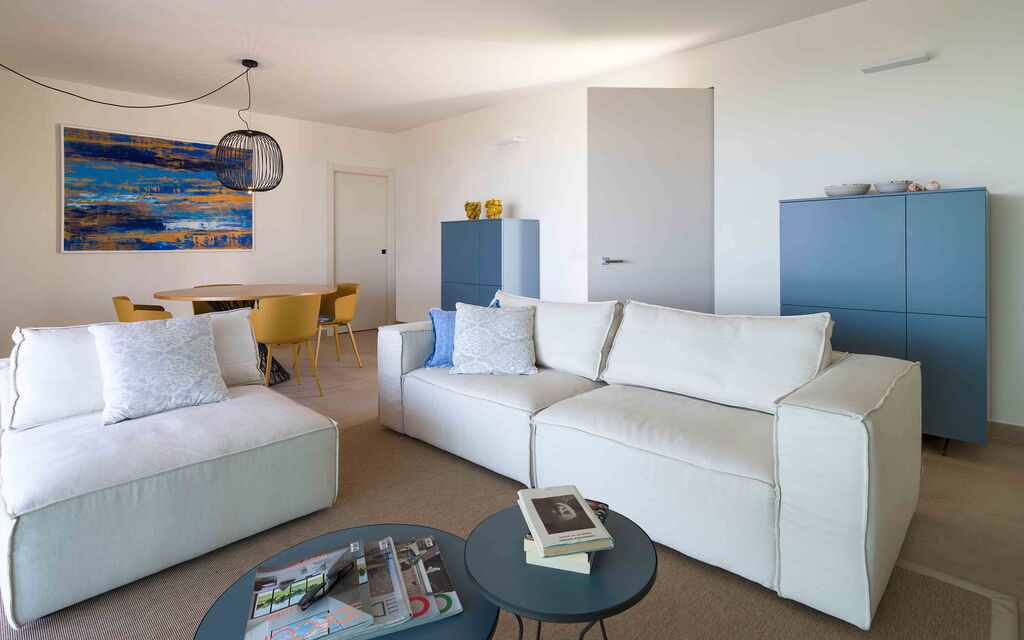 Sicilia 014 - Passo Salina: Living room