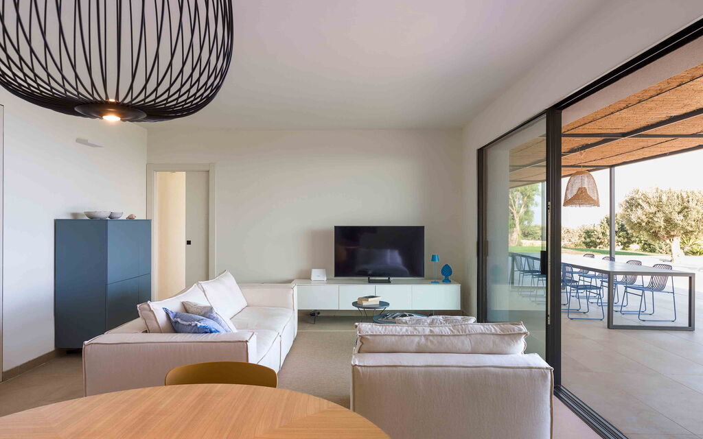 Sicilia 014 - Passo Salina: Living room