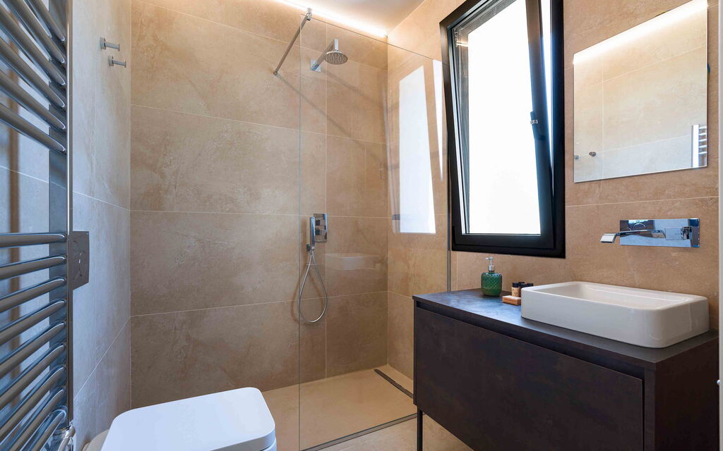 Sicilia 014 - Passo Salina: Bathroom