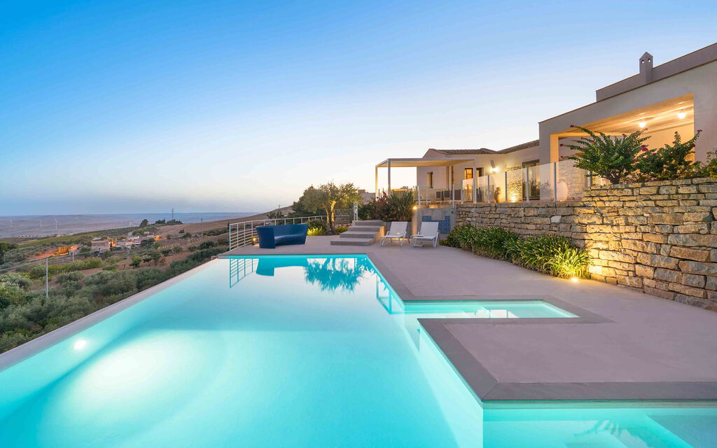 Sicilia 016 - Tangi: Swimming pool