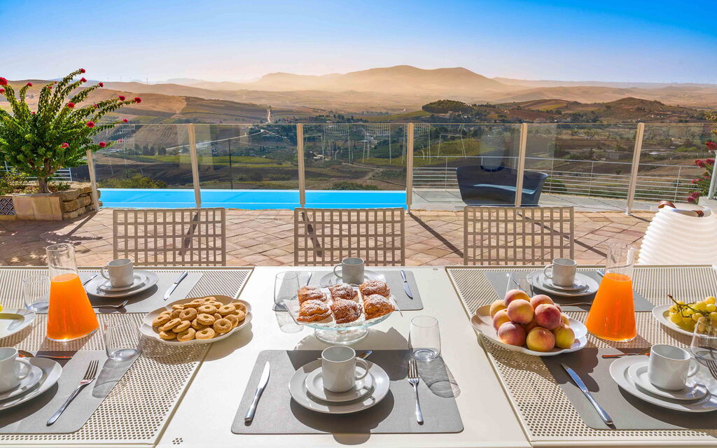 Sicilia 016 - Tangi: Veranda