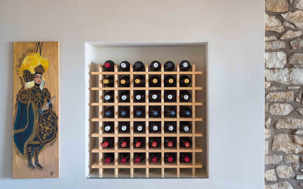 Sicilia 016 - Tangi: Dining room details