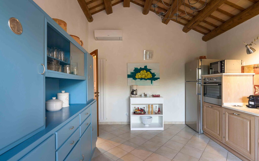 Sicilia 016 - Tangi: Kitchen