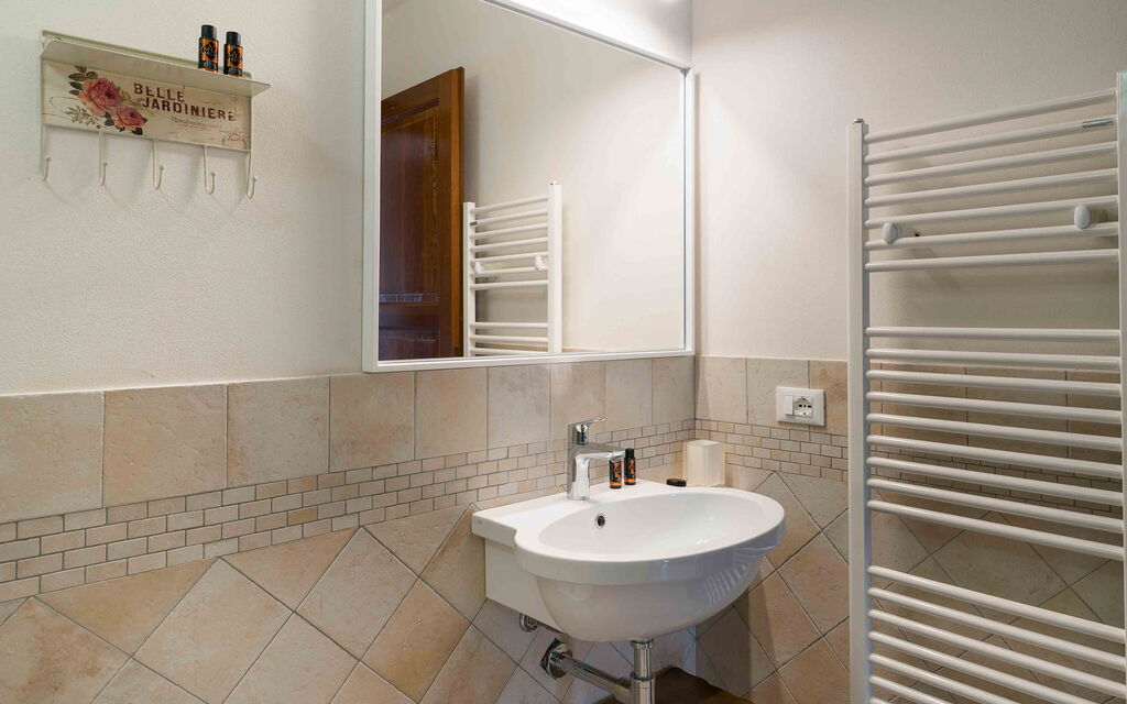 Sicilia 016 - Tangi: Bathroom