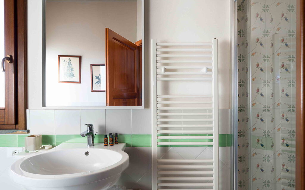 Sicilia 016 - Tangi: Bathroom