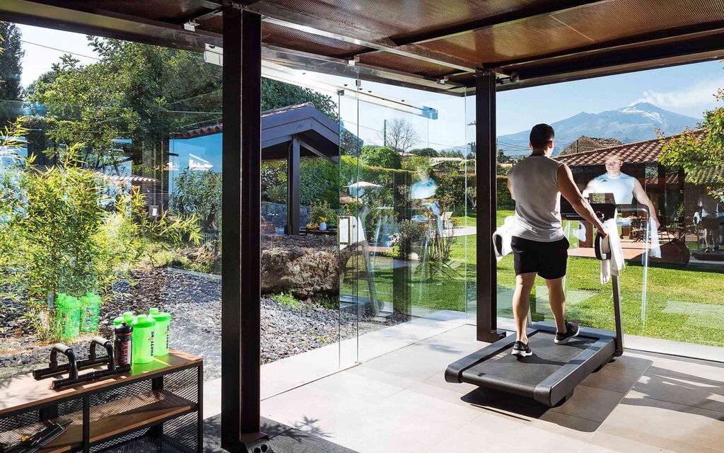 Sicilia 017 - Via Grande: Gym