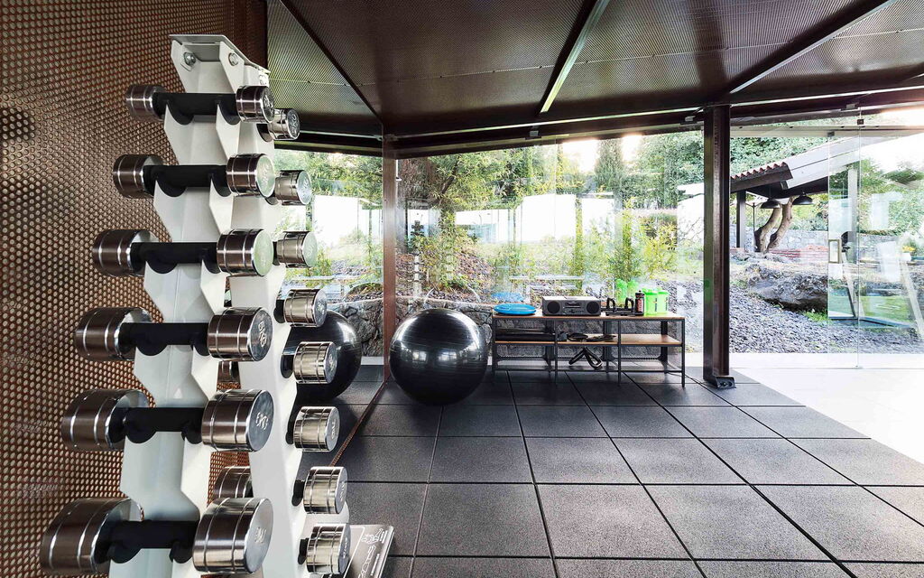 Sicilia 017 - Via Grande: Gym