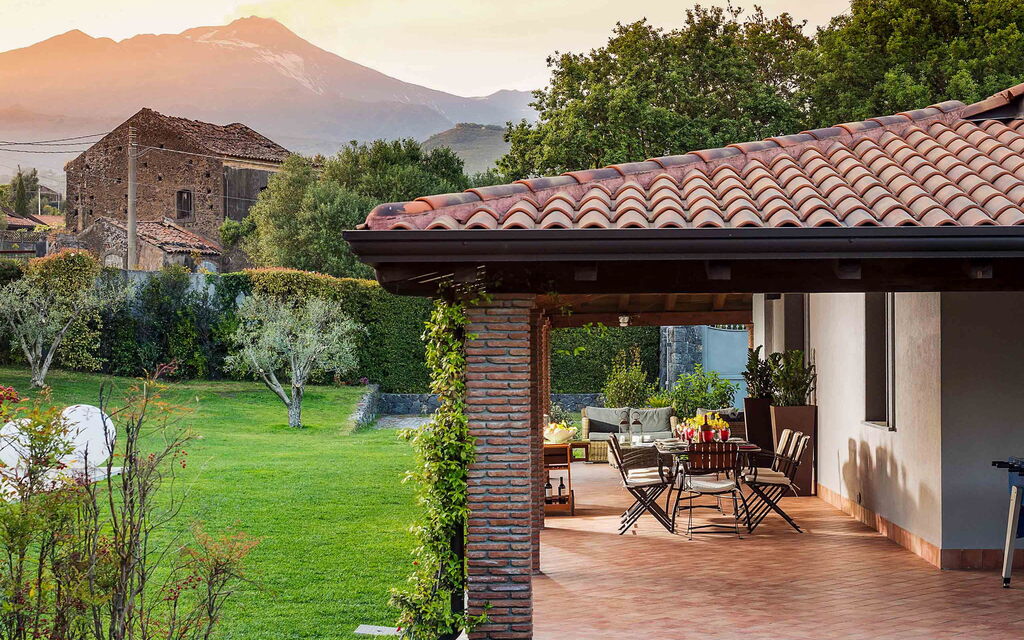 Sicilia 017 - Via Grande: Veranda