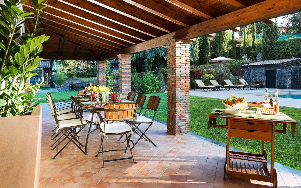 Sicilia 017 - Via Grande: Veranda