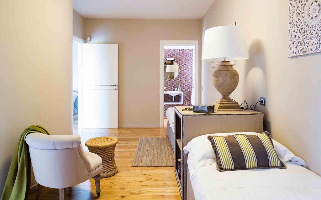 Sicilia 017 - Via Grande: Double bedroom