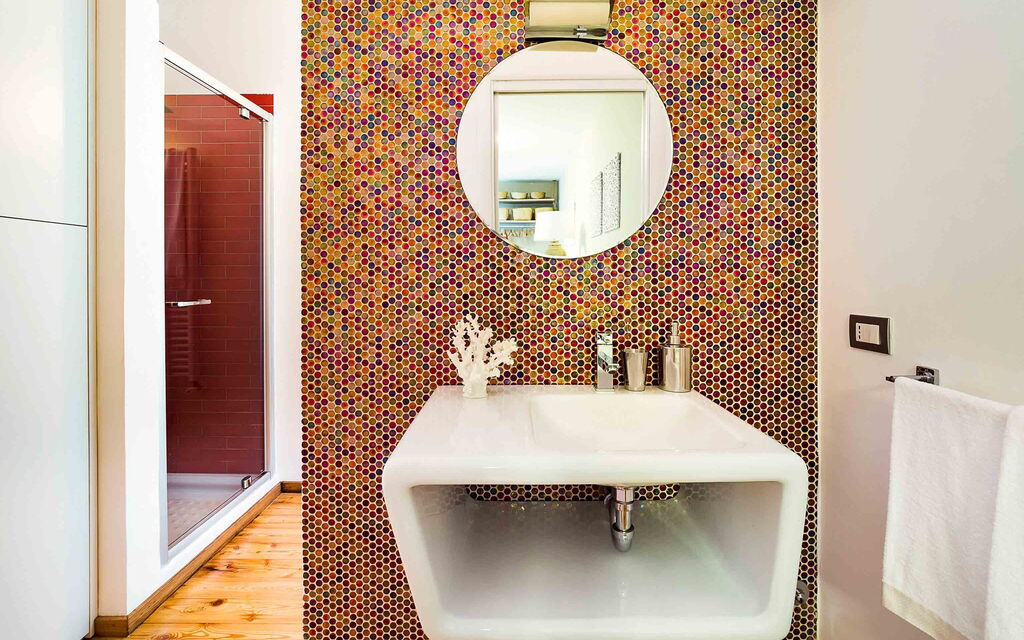 Sicilia 017 - Via Grande: Bathroom