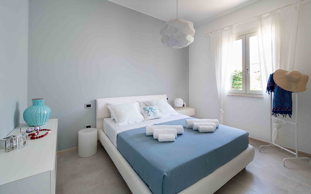 Sicilia 018 - Villa Bellini: Double bedroom