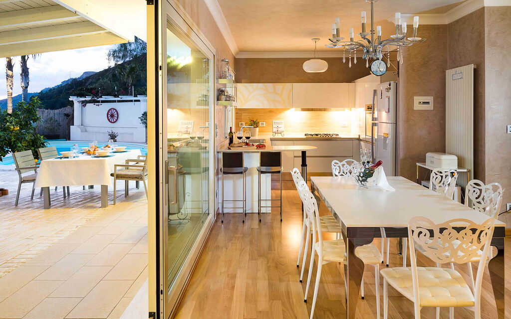 Sicilia 020 - Villa Luce: Living room