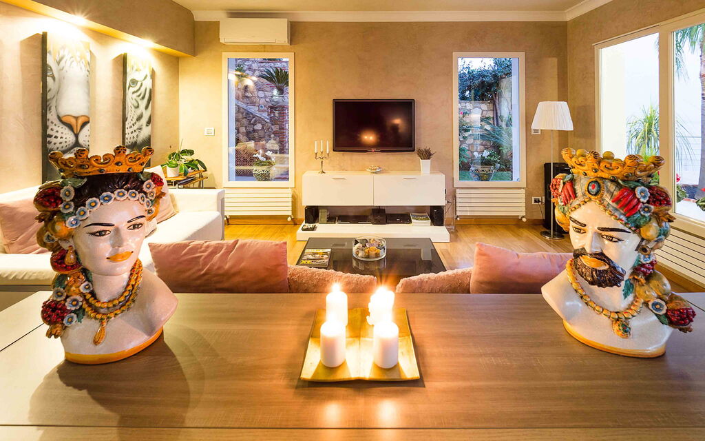 Sicilia 020 - Villa Luce: Living room