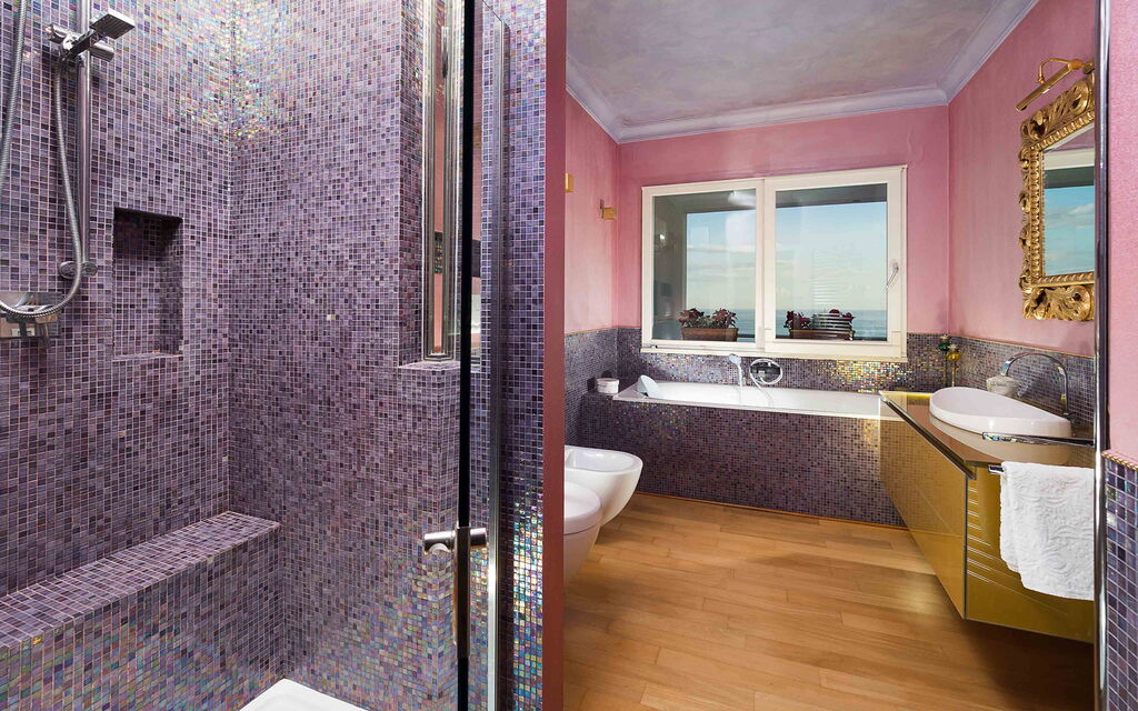 Sicilia 020 - Villa Luce: Bathroom