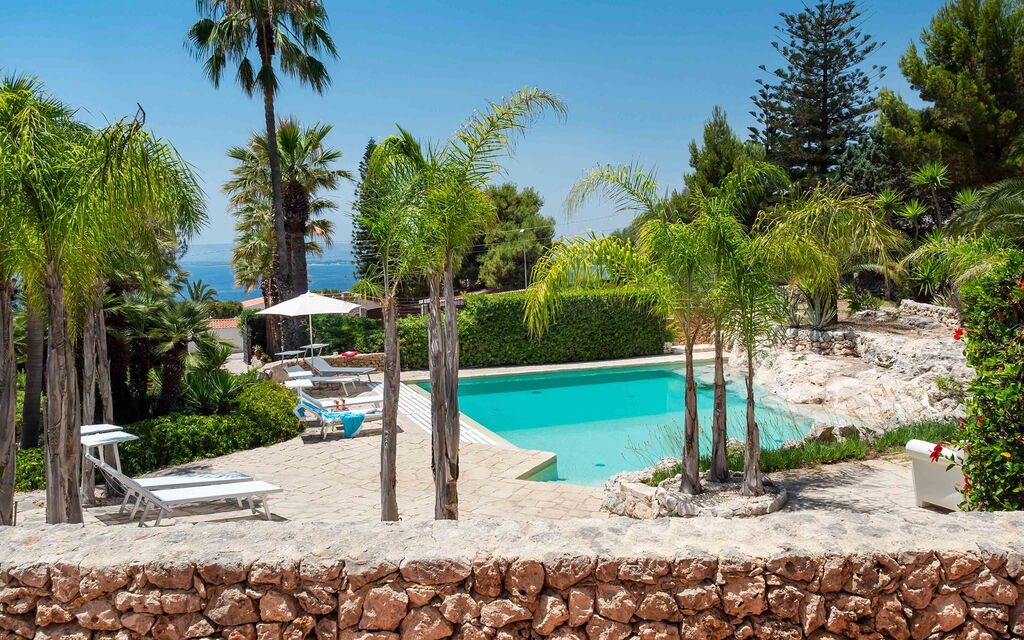 Sicilia 021 - Villa Maddalena: Swimming pool