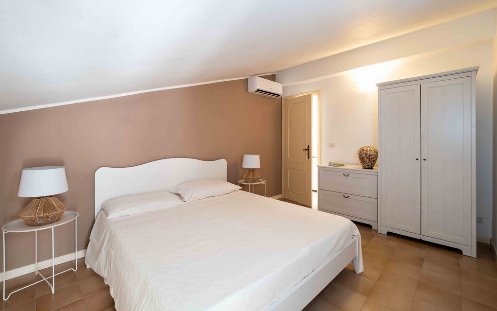 Sicilia 021 - Villa Maddalena: Double bedroom