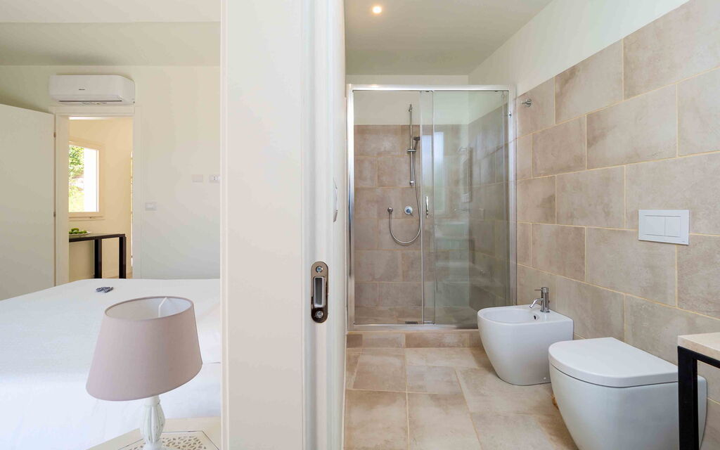 Sicilia 021 - Villa Maddalena: Bathroom