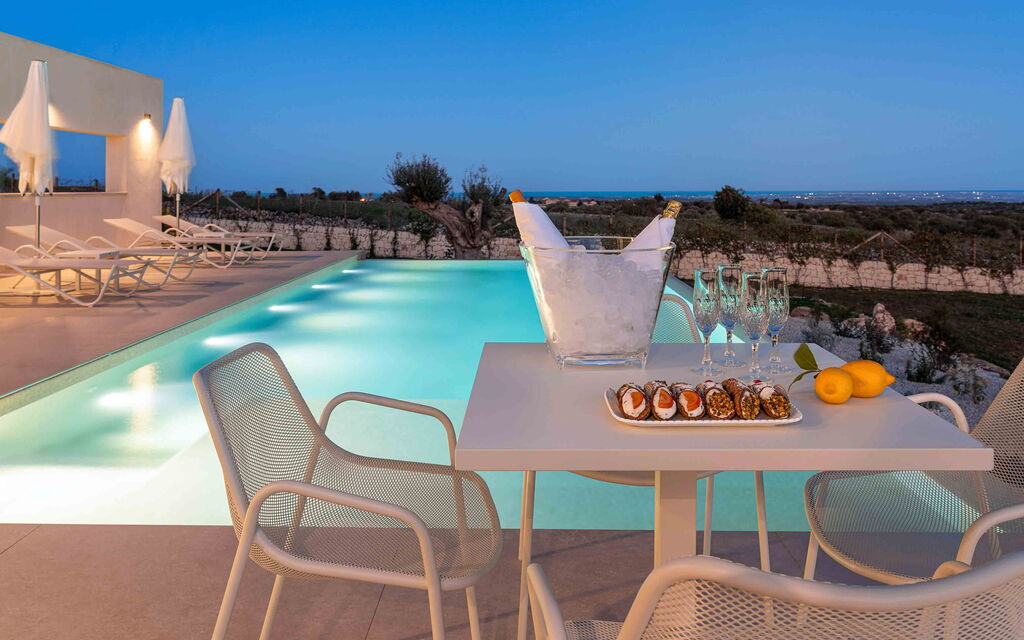 Sicilia 022 - Villa Mora: Swimming pool