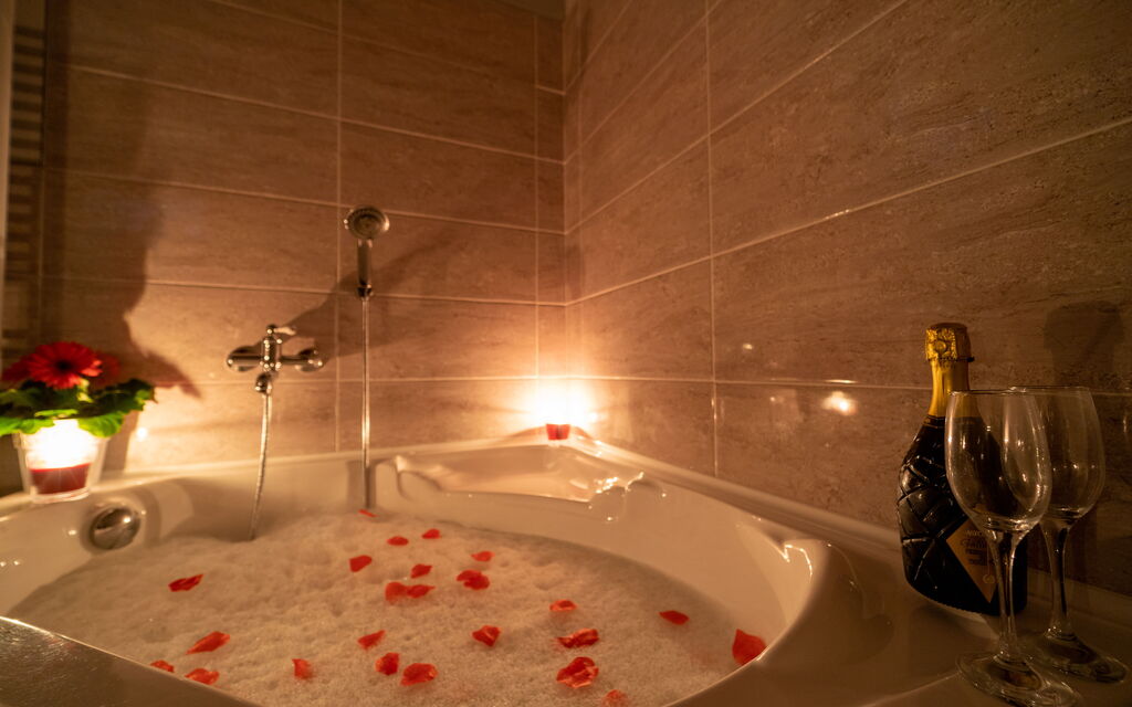 Villa Belvedere: Bathtub