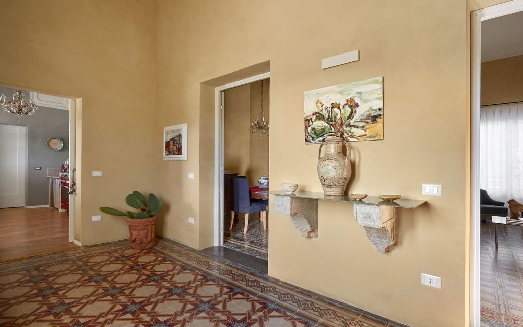 Sicilia Vt03 - Tenuta Della Vigna: Hallway