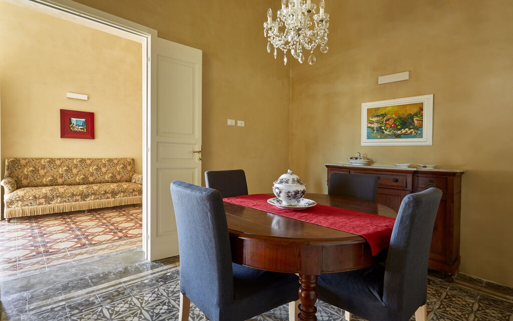 Sicilia Vt03 - Tenuta Della Vigna: Dining room