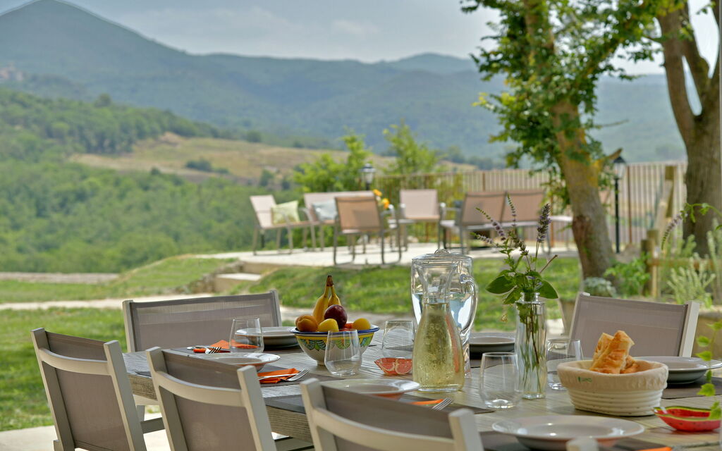 Villa Il Noccioleto: Veranda