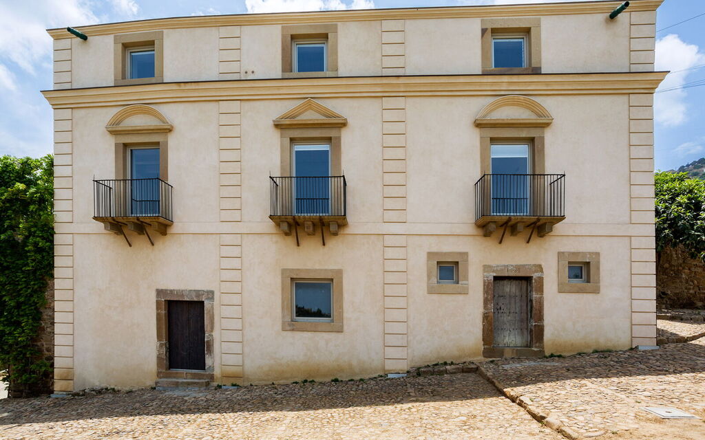 Sicilia Vt 05 - Villa Nobile: Outdoor view