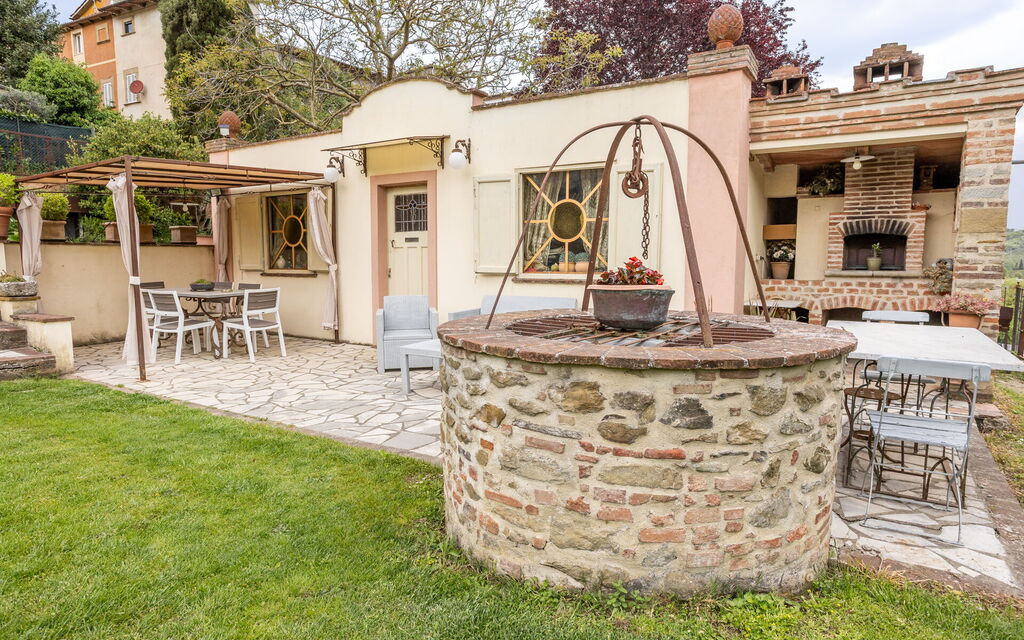 Antica Villa Della Lana: Outdoor view