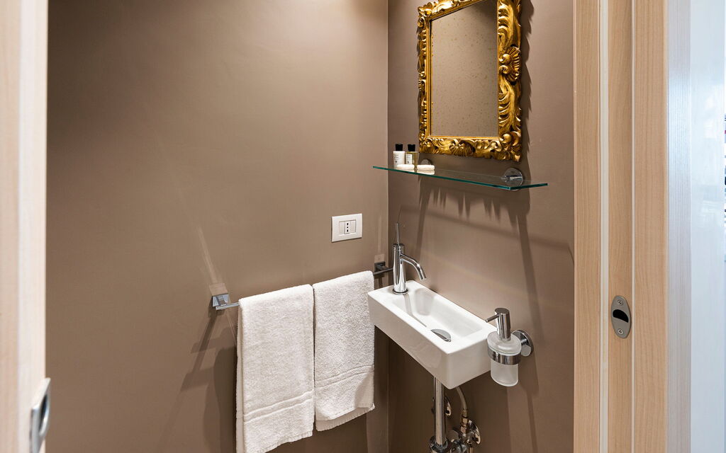 Sicilia 028 - Peppina Domus: Bathroom