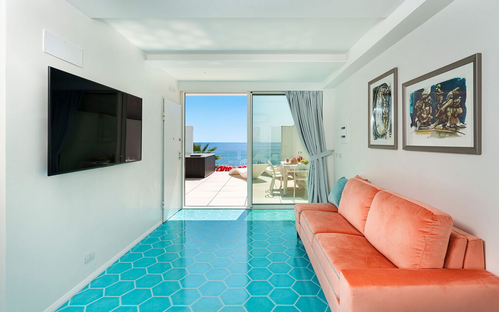 Sicilia 029 - Peppina Terrace: Living room