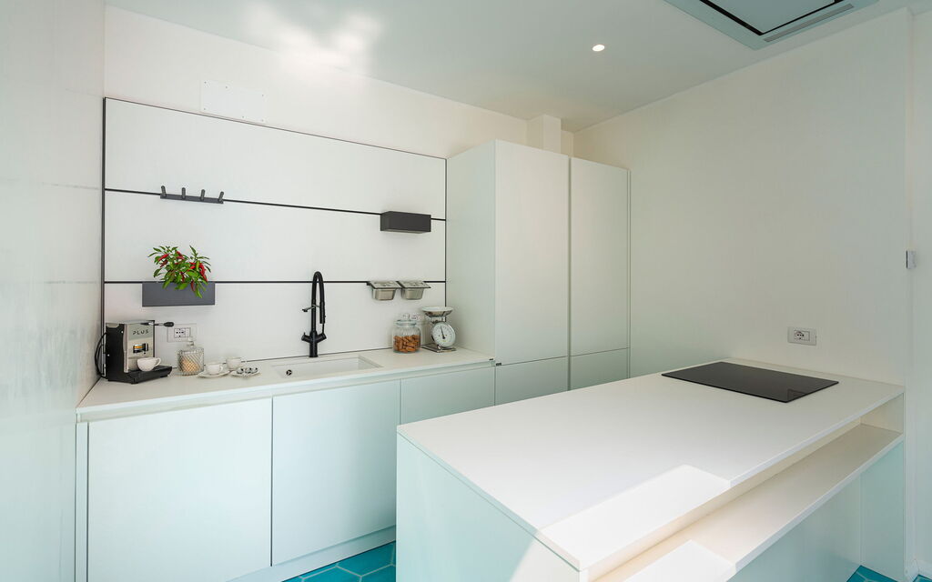 Sicilia 029 - Peppina Terrace: Living room and kitchen