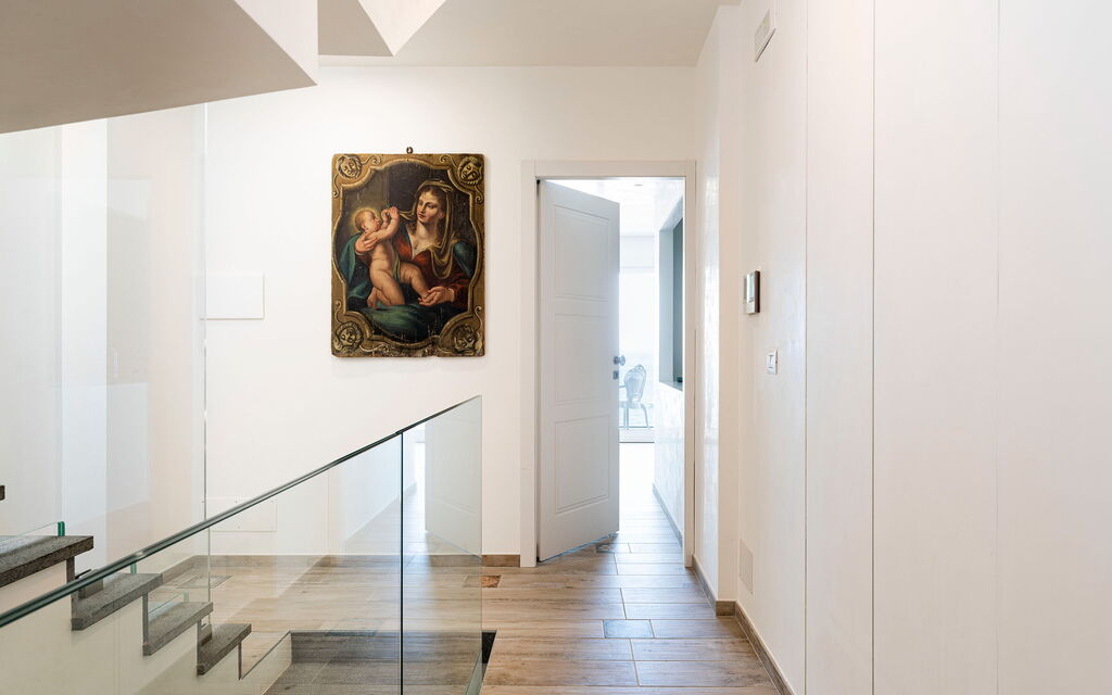 Sicilia 029 - Peppina Terrace: Hallway