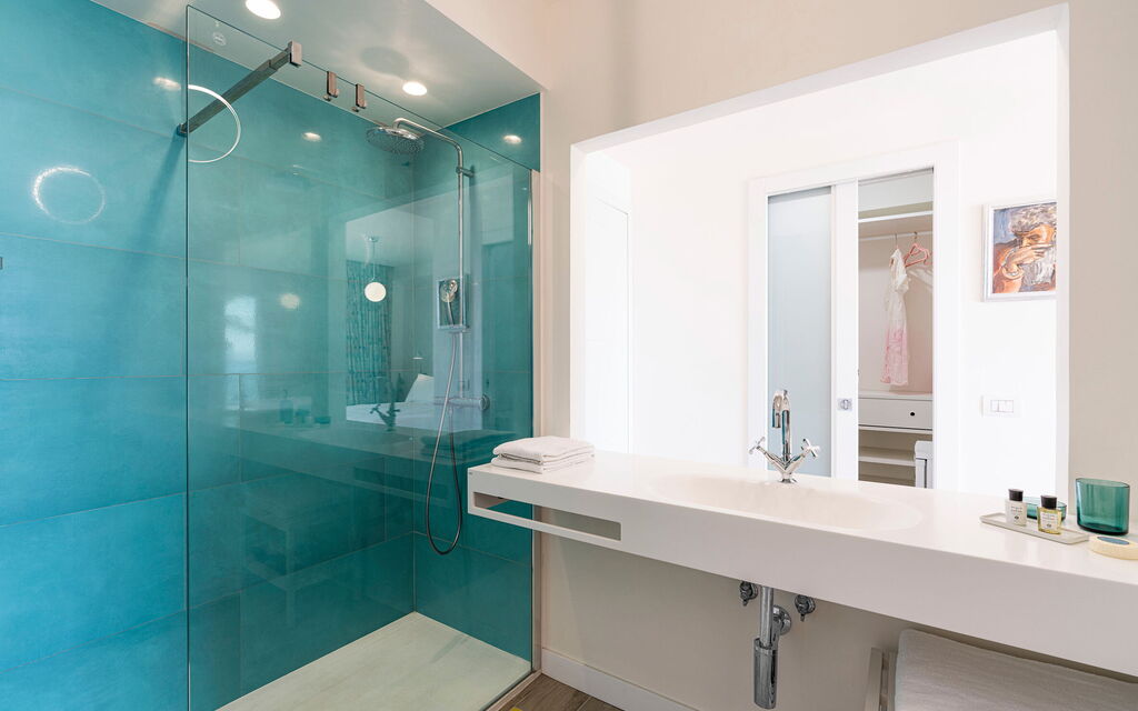 Sicilia 029 - Peppina Terrace: Bathroom