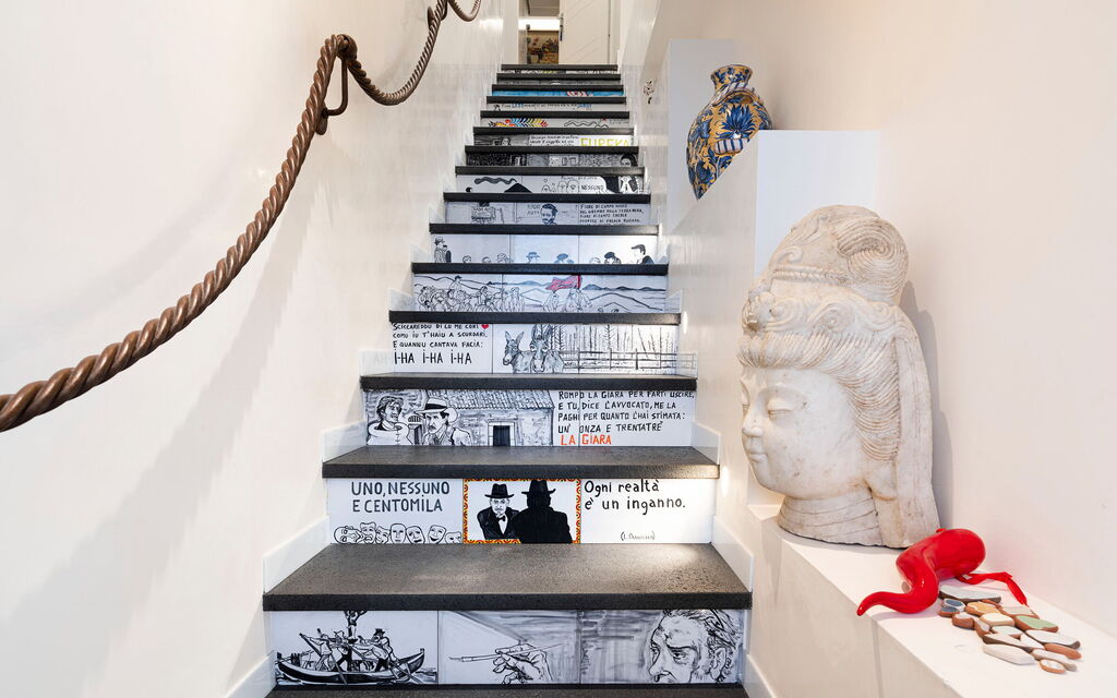 Sicilia 029 - Peppina Terrace: Main entrance and stairs