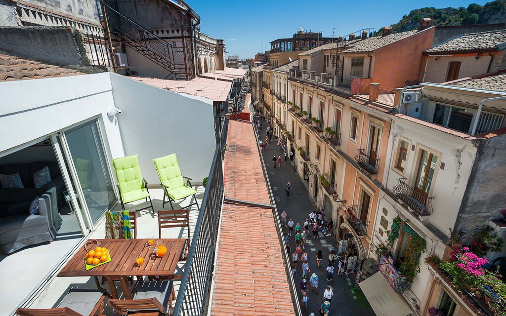 Sicilia 030 - Taormina Suite: Balcony