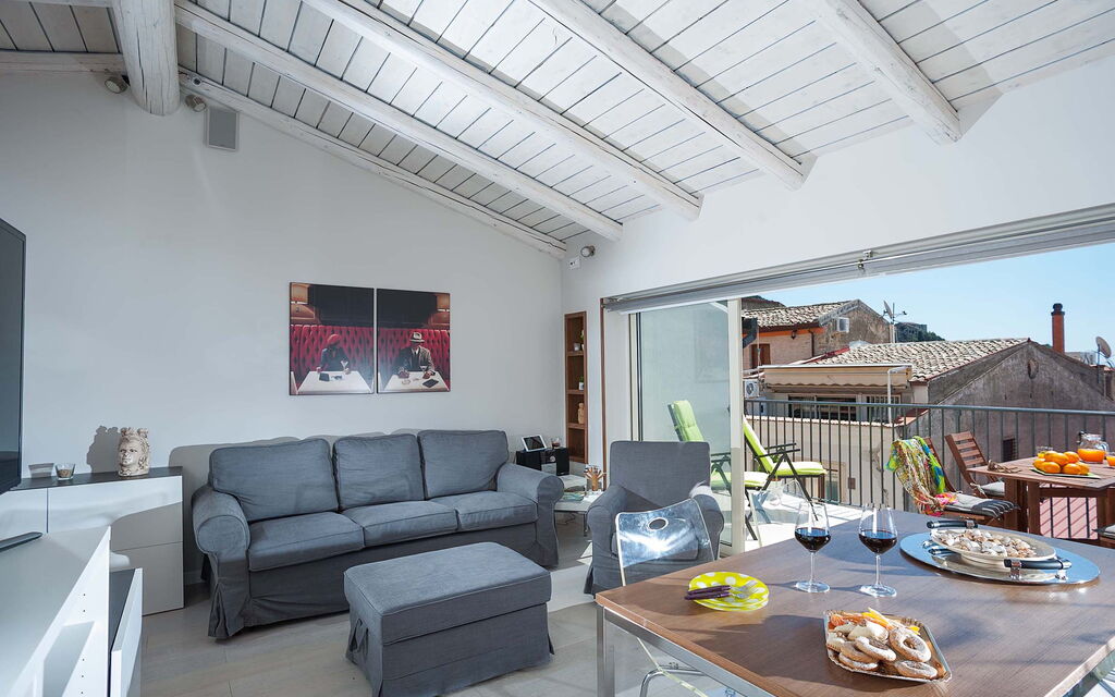 Sicilia 030 - Taormina Suite: Living room