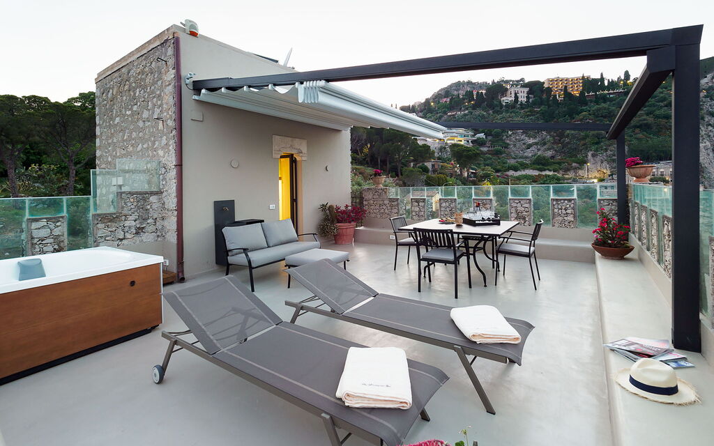 Sicilia 031 - Appartamento Torre Antica: Terrace