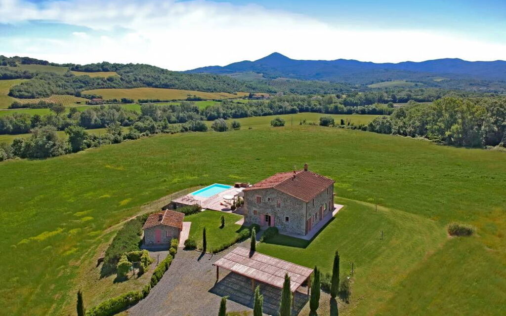 Villa Della Collina: Panoramic view of the villa