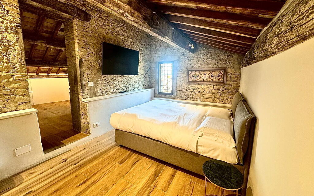 Ada & Sabo Per 8 Pax