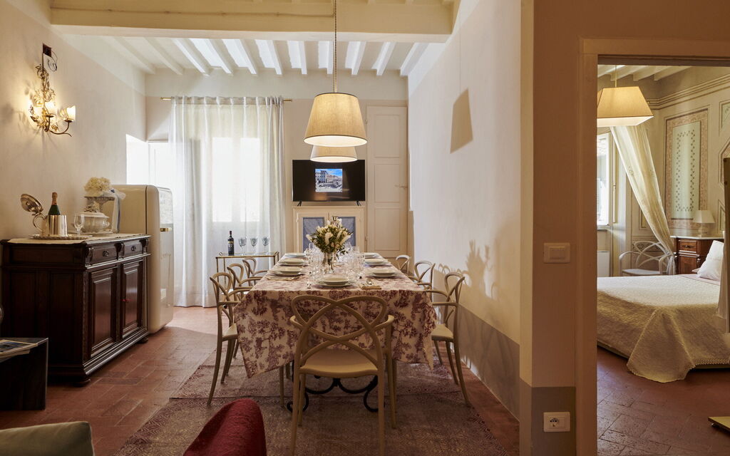 Ada & Sabo Per 8 Pax