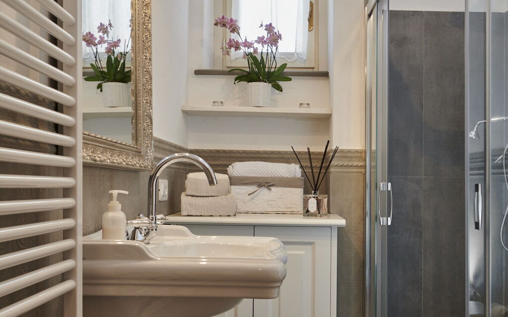 Ada & Sabo Per 8 Pax